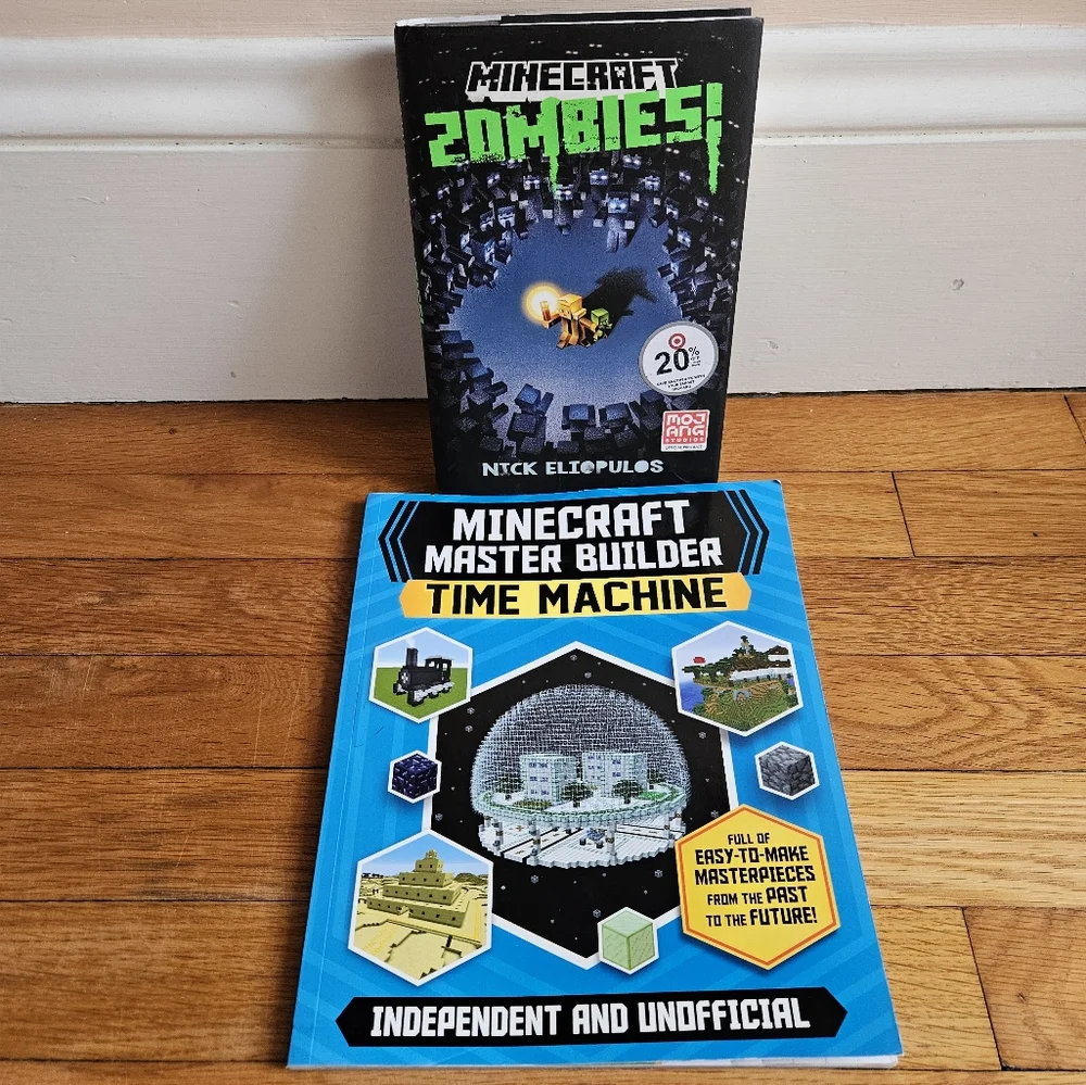 Minecraft Zombies! and Minecraft Master Builder Time Machine Set Of 2 Like New